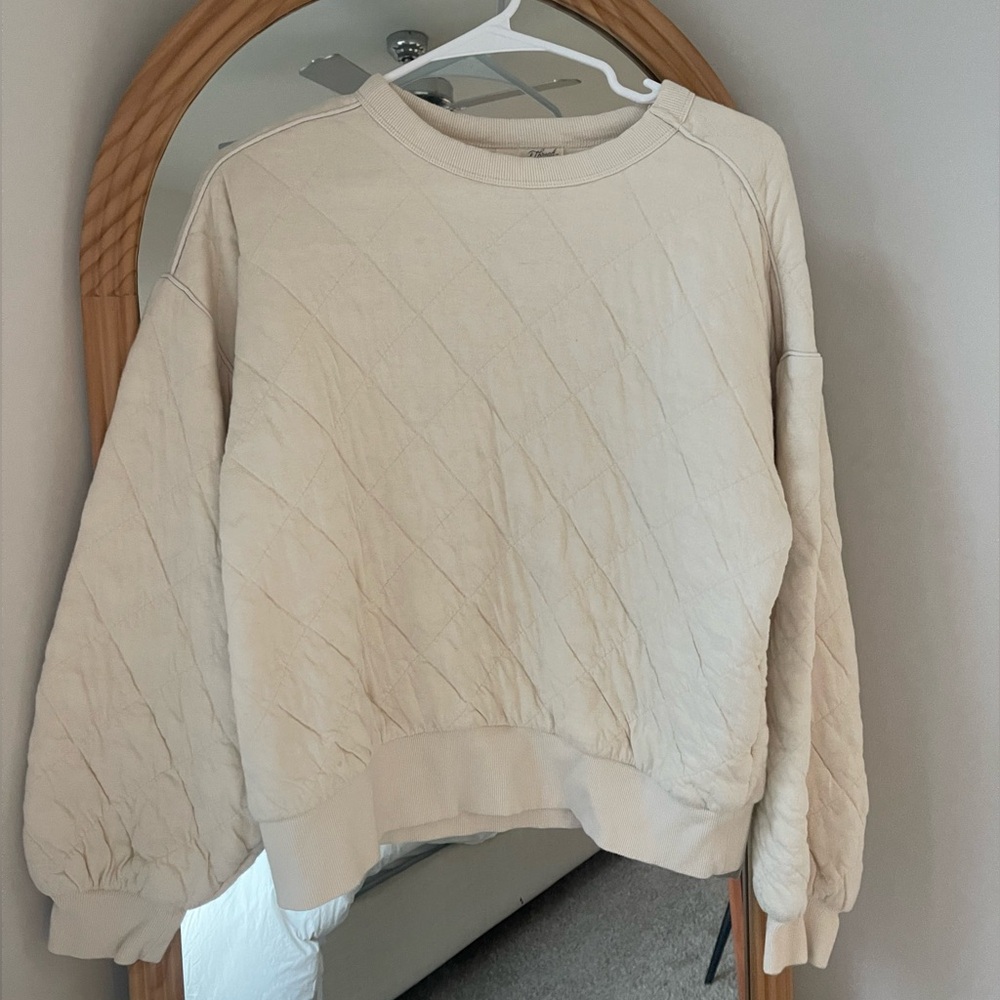 Cream Universal Thread Quilted Pullover